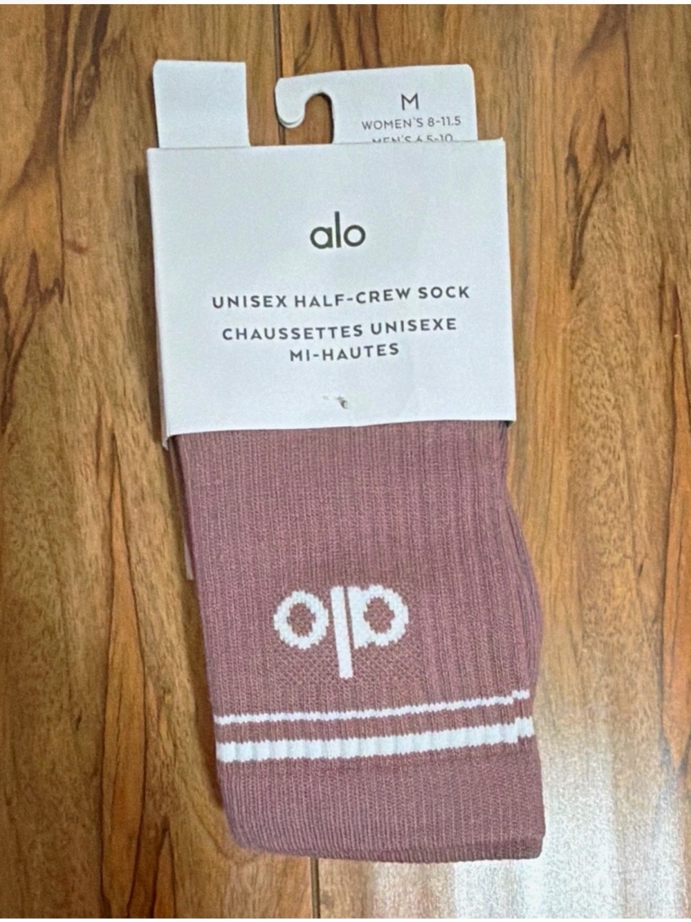ALO Yoga Unisex Half-Crew Sock in Dusty Mauve with White Stripes size M